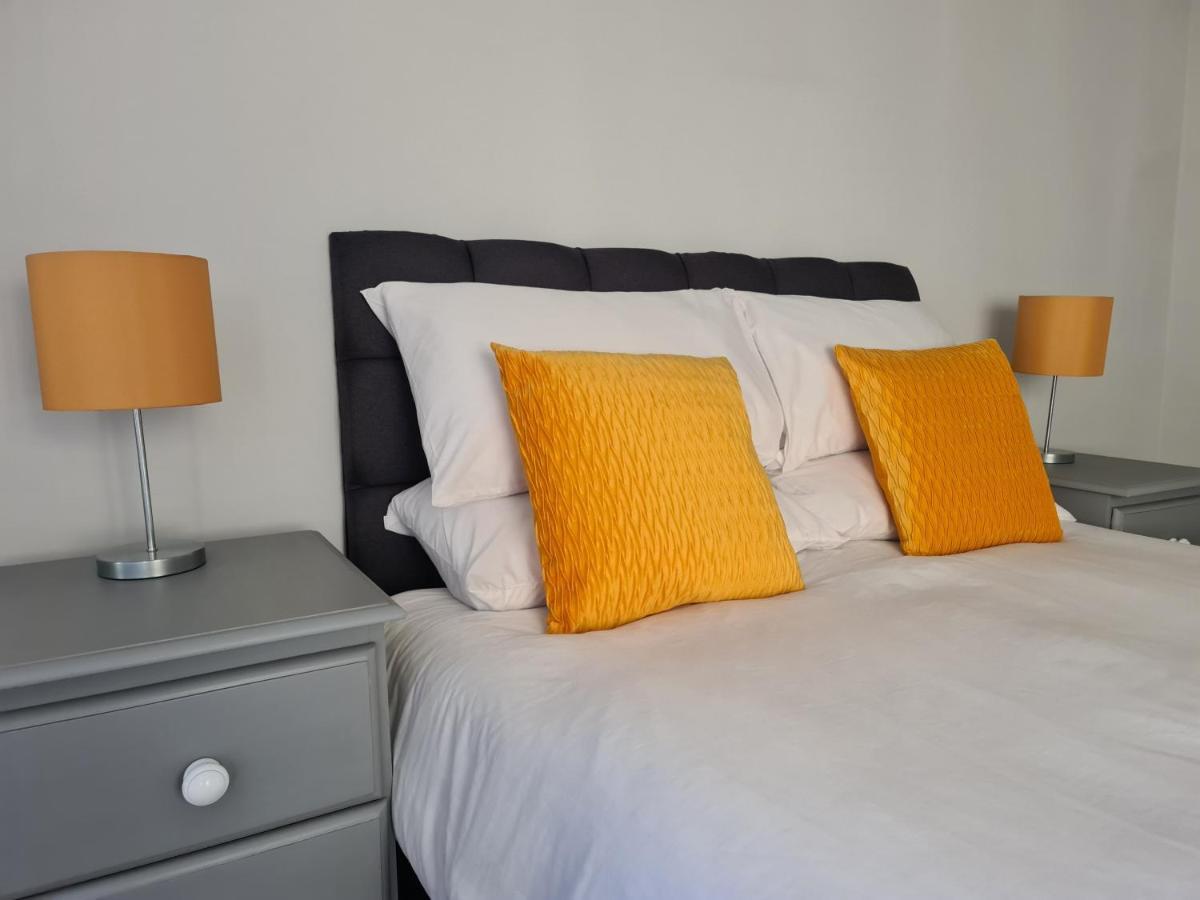 Whole House - 4 Bedrooms - Parking - Sleeps 8 Birmingham Exteriér fotografie