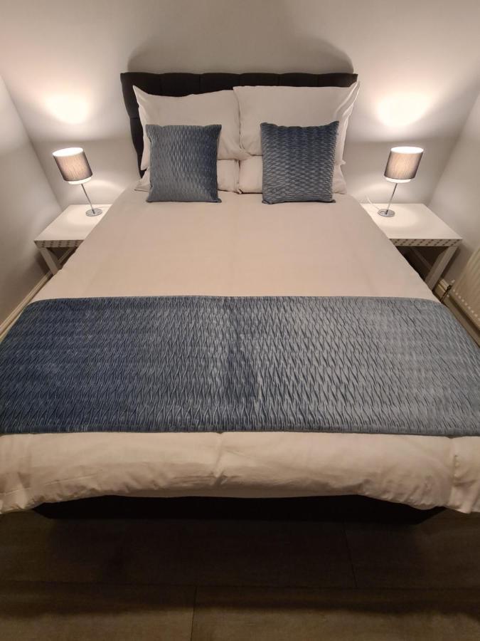 Whole House - 4 Bedrooms - Parking - Sleeps 8 Birmingham Exteriér fotografie