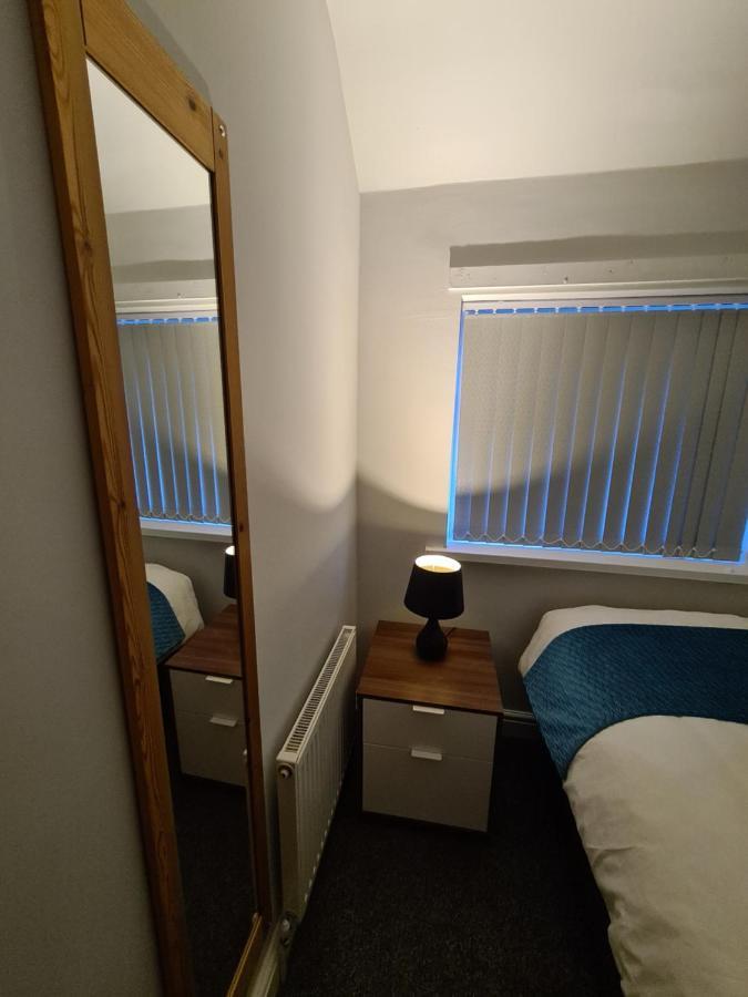 Whole House - 4 Bedrooms - Parking - Sleeps 8 Birmingham Exteriér fotografie