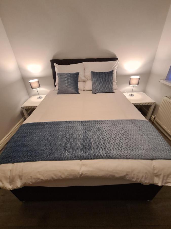 Whole House - 4 Bedrooms - Parking - Sleeps 8 Birmingham Exteriér fotografie