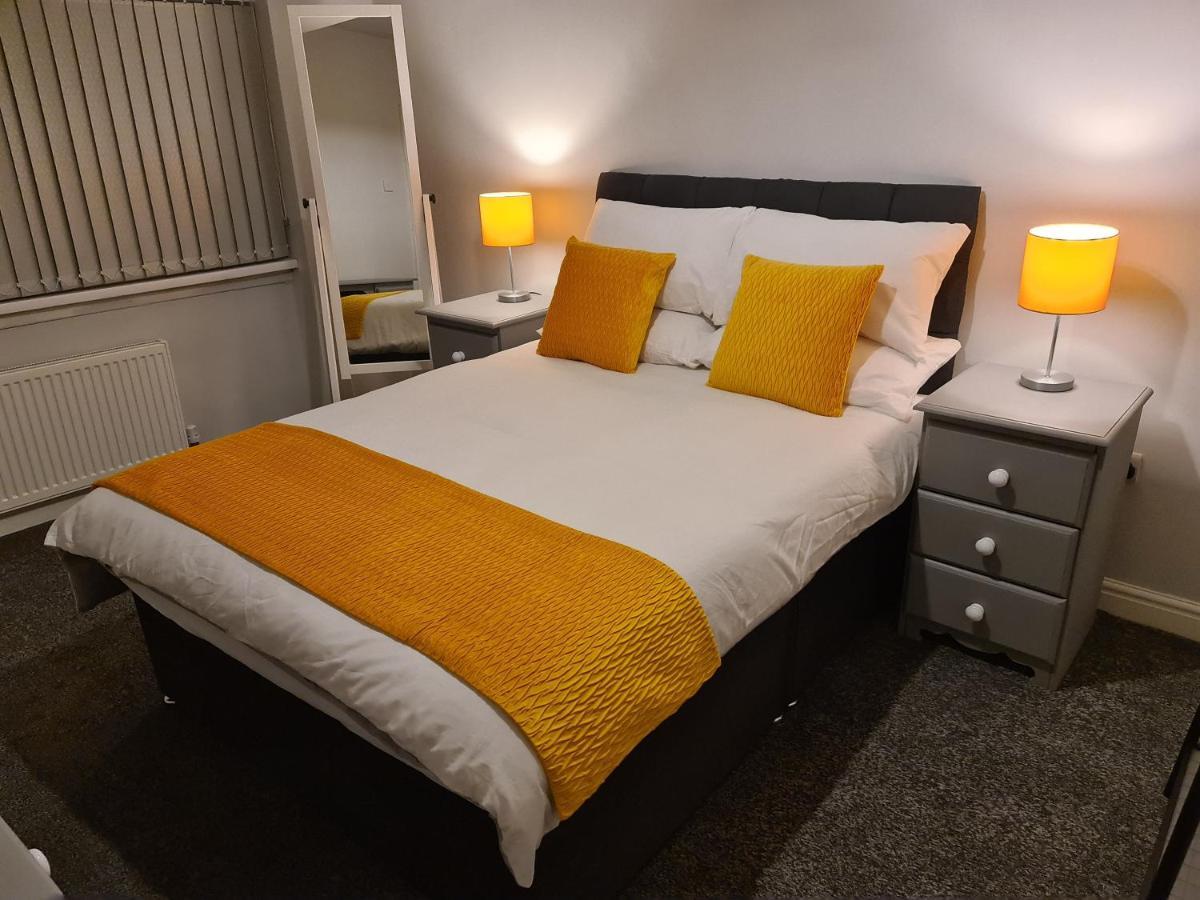 Whole House - 4 Bedrooms - Parking - Sleeps 8 Birmingham Exteriér fotografie