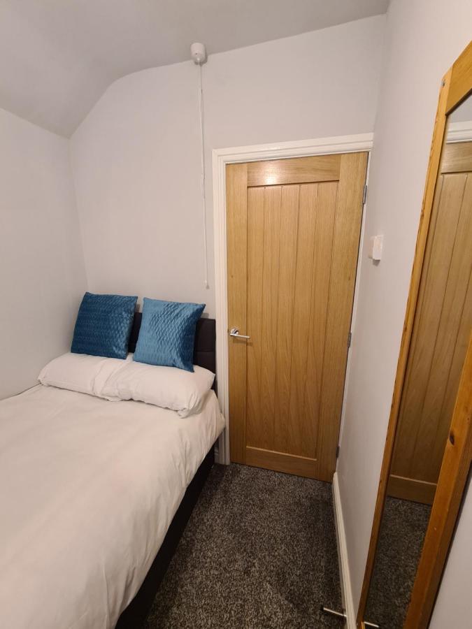 Whole House - 4 Bedrooms - Parking - Sleeps 8 Birmingham Exteriér fotografie