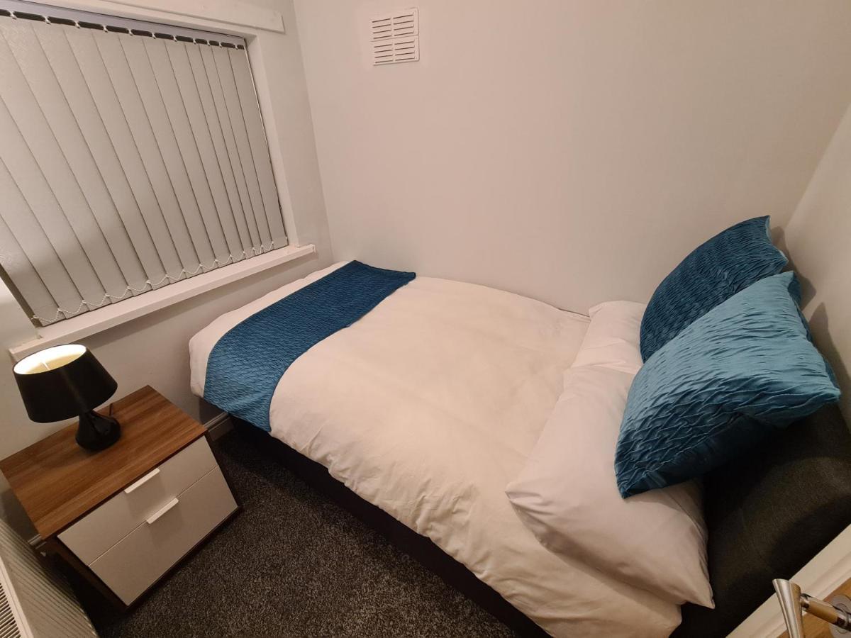 Whole House - 4 Bedrooms - Parking - Sleeps 8 Birmingham Exteriér fotografie