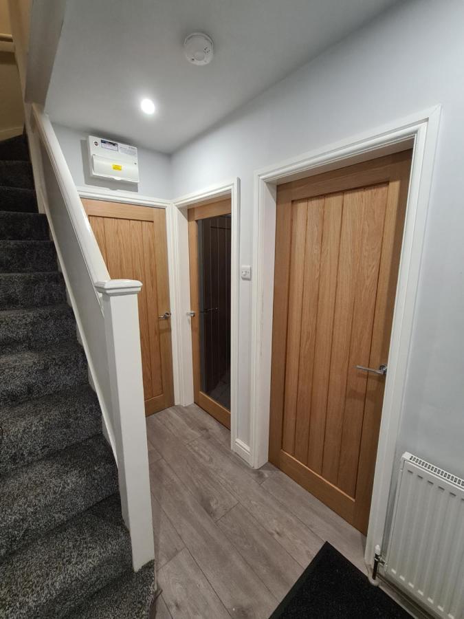 Whole House - 4 Bedrooms - Parking - Sleeps 8 Birmingham Exteriér fotografie