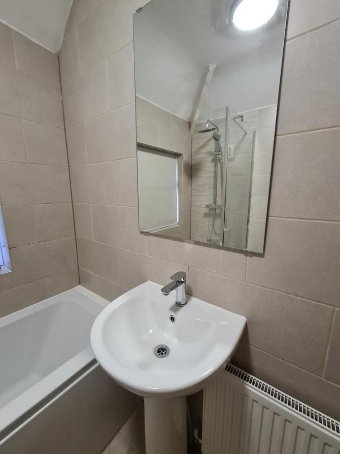 Whole House - 4 Bedrooms - Parking - Sleeps 8 Birmingham Exteriér fotografie