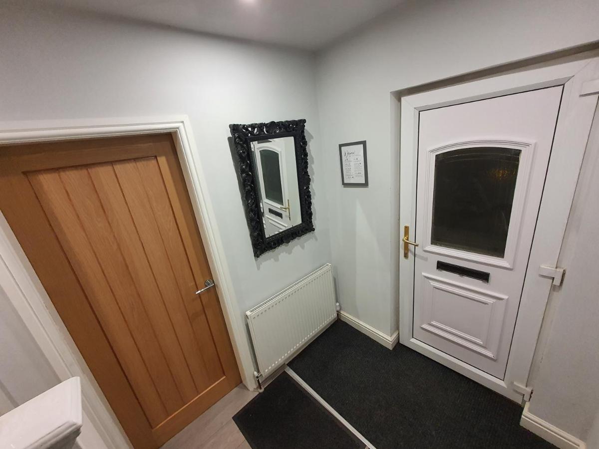 Whole House - 4 Bedrooms - Parking - Sleeps 8 Birmingham Exteriér fotografie